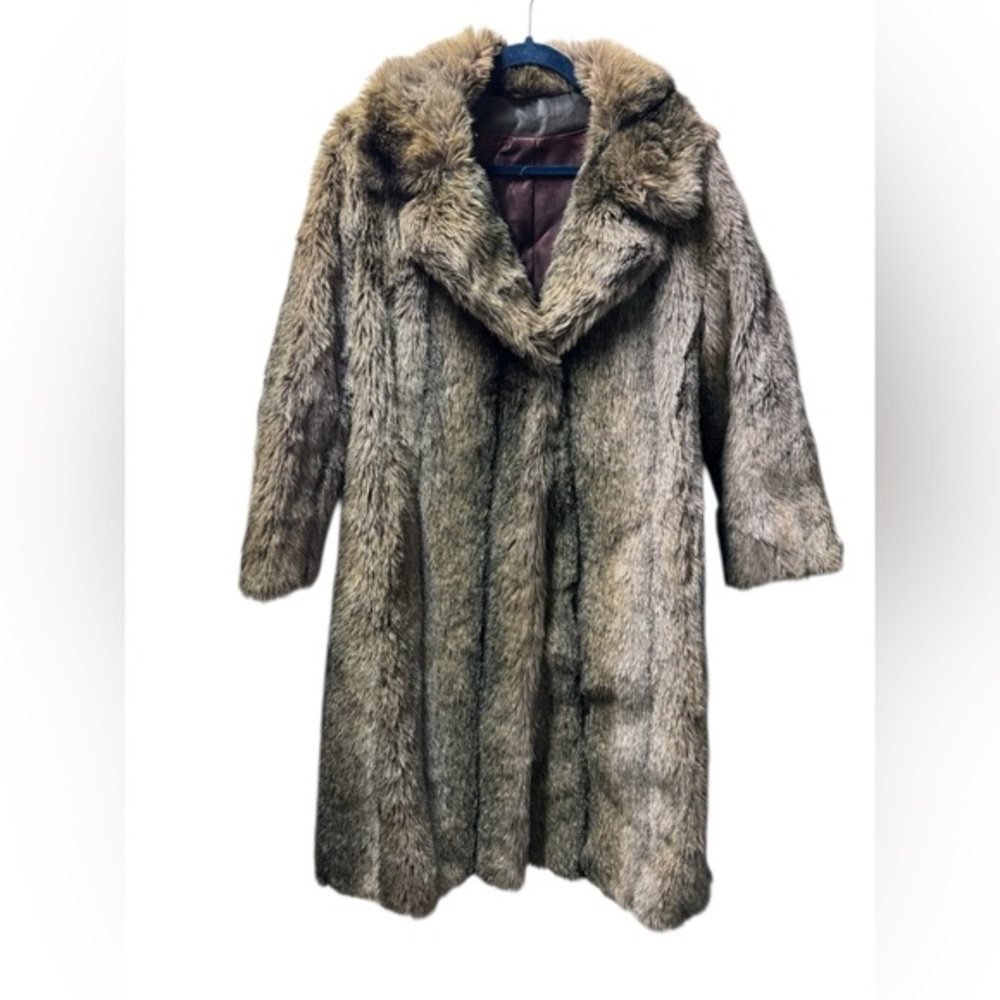 Tissavel France Luxurious Faux Fur Coat woman’s medium
